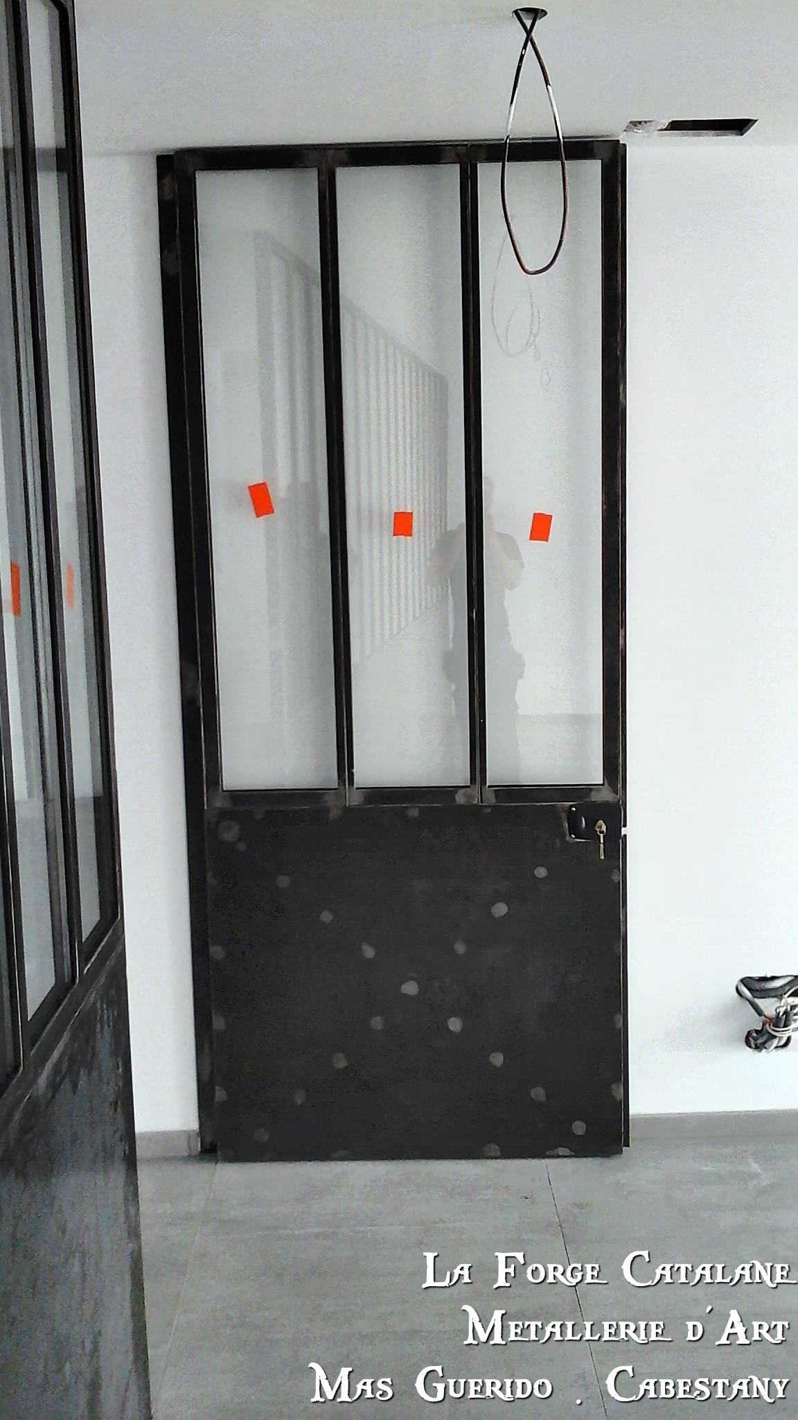 verriere type ancien atelier separation bureaux boitaclous 5 Forge Catalane.jpg